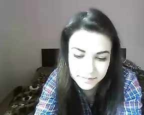 Blonde teen demonstrates masturbation