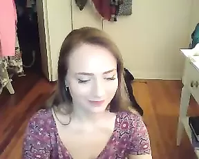Blonde nerdy webcam model