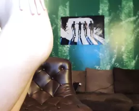 Skinny amateur couple make an amazing upside down blowjob sunday morning