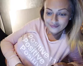 Mirrabella1 sexy slim blondy girl in webcam show