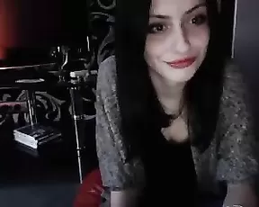Monika_l beautiful brunette in webcam show