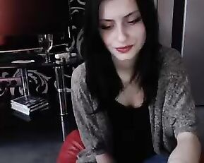 Monika_l beautiful brunette in webcam show