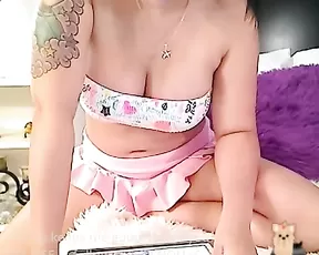 Hollycute juicy naked brunette webcam show