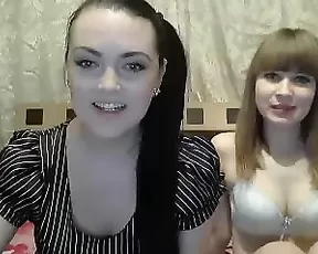 Blonde gets naked before us