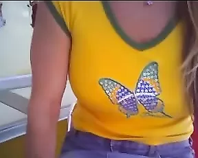 Upskirt no panties