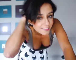 Big ass woman sits on a cock