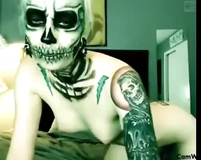 Morella Skull Paint
