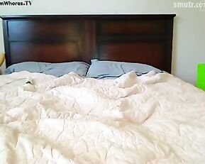 Sunny_Foxx drinking and masturbating on bed