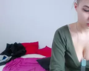 After fucked in the shower a Milf is filled with cum