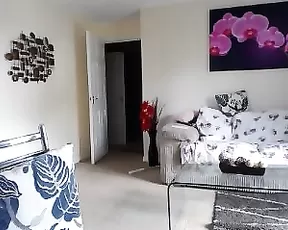 Teen is cumshot in her mouth