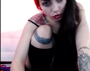 Sloancox is a very hairy girl