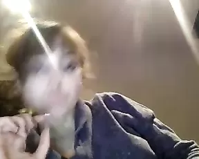 Teen pushes a dildo in herself