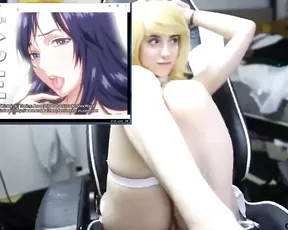LanaRain pleases herself with hentai