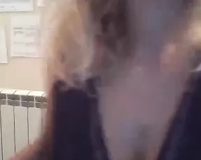 German chick playing with sex toys
