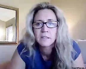 talltanblonde - huge clit tickled to squirt