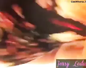 Jess Ledux naked in the Mall taster