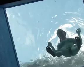 So pretty blonde wife make a hell of a blowjob after work,enjoy