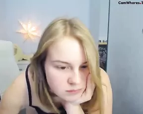emma_whites 2018-01-03_New model debut on cam 2