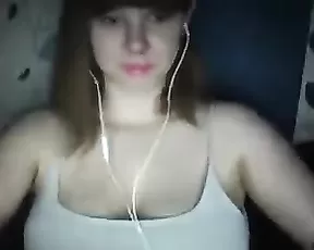 WhiteDoll ShowUp