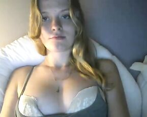 Donttelldaddy blonde in bed free  webcam show