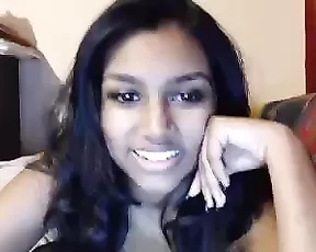Caribbeangoddess latina finger pussy private show