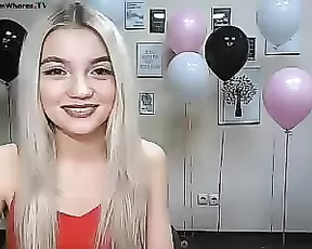 Oliiii_Cute December-24-2017_16-40-58