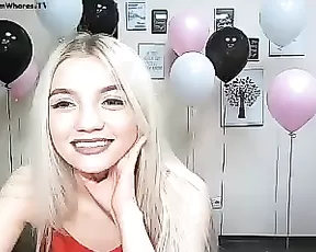 Oliiii_Cute December-24-2017_16-40-58