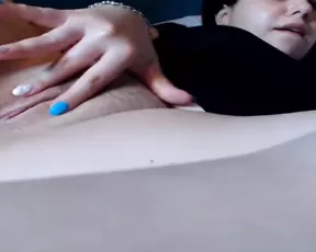 julianalust finger her ass