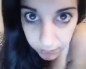 Large tits shake on the webcam