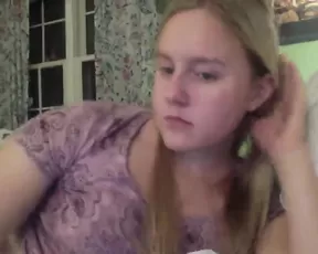 Nicely dresses babe sucking it hard