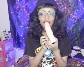 tinyflowerhoe tinyflowr forgot_to_upload_the_uncensored_last_night_0_will_post_the_full_version_too_once_i_overvie onlyfans xxx porn