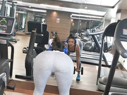 Andra andratwerking would you like to see me doing this thong jus freecam