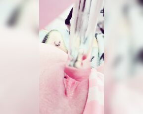 chasethesakura a little clit play and some pretty glass xxx freecams