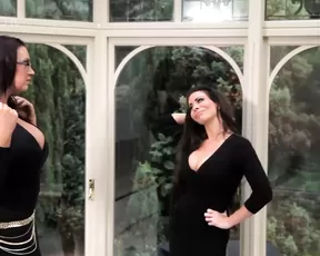 sexyemmabutt full on girl girl fucking with lindsay dawn mckenzie live