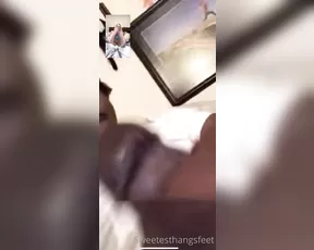 sweetesthangsfeet so i did a skype show while this man was laying free live porn