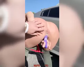 Allison Parker public parking sunny day dildo masturbation snapchat real life cam porn videos