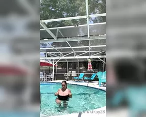 ktkay28 who would wanna see this in slow motion live porn