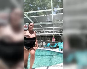 ktkay28 who would wanna see this in slow motion live porn