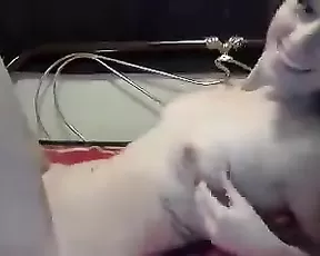 Play with my tight pussy
