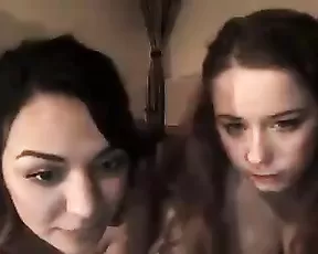 Teen massages her wet cunt