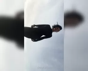 cyndal bts from last week doing underwater work at the beach live porn