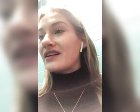 real_tiffany iwas really horny on airport i have to say that toi Live Porn