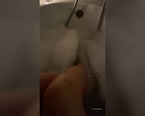 anabellastar bubbles onlyfans live porn cam