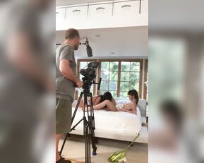 Riley Reid rileyreidx3 i_m_teaching_my_little_sister_ryan_reid_how_to_have_sex_with_girls._she_s_a_fast_learner_2 Live Porn