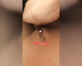 Gianna Davis bathroom pussy play snapchat live porn cam