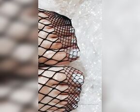 goddess_mimi perfectly manicured white toes and fishnet socks you re just a sucker for my gorgeous feet live porn cam