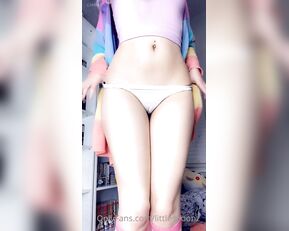 littlespoonz_ trying out a new style thoughts live porn cam girls