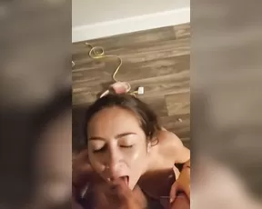 chloe queen_chloe_xo i love cum facials onlyfans xxx porn