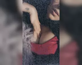 nsfwsaira i had a rough anxiety filled day but my boobs looked great so enjoy these selfies with my xxx chat girls porn videos