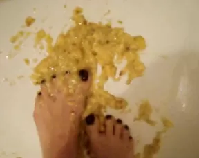 missdragon_a banana crashing w/ sexy foot show premium manyvids liveporn livesex